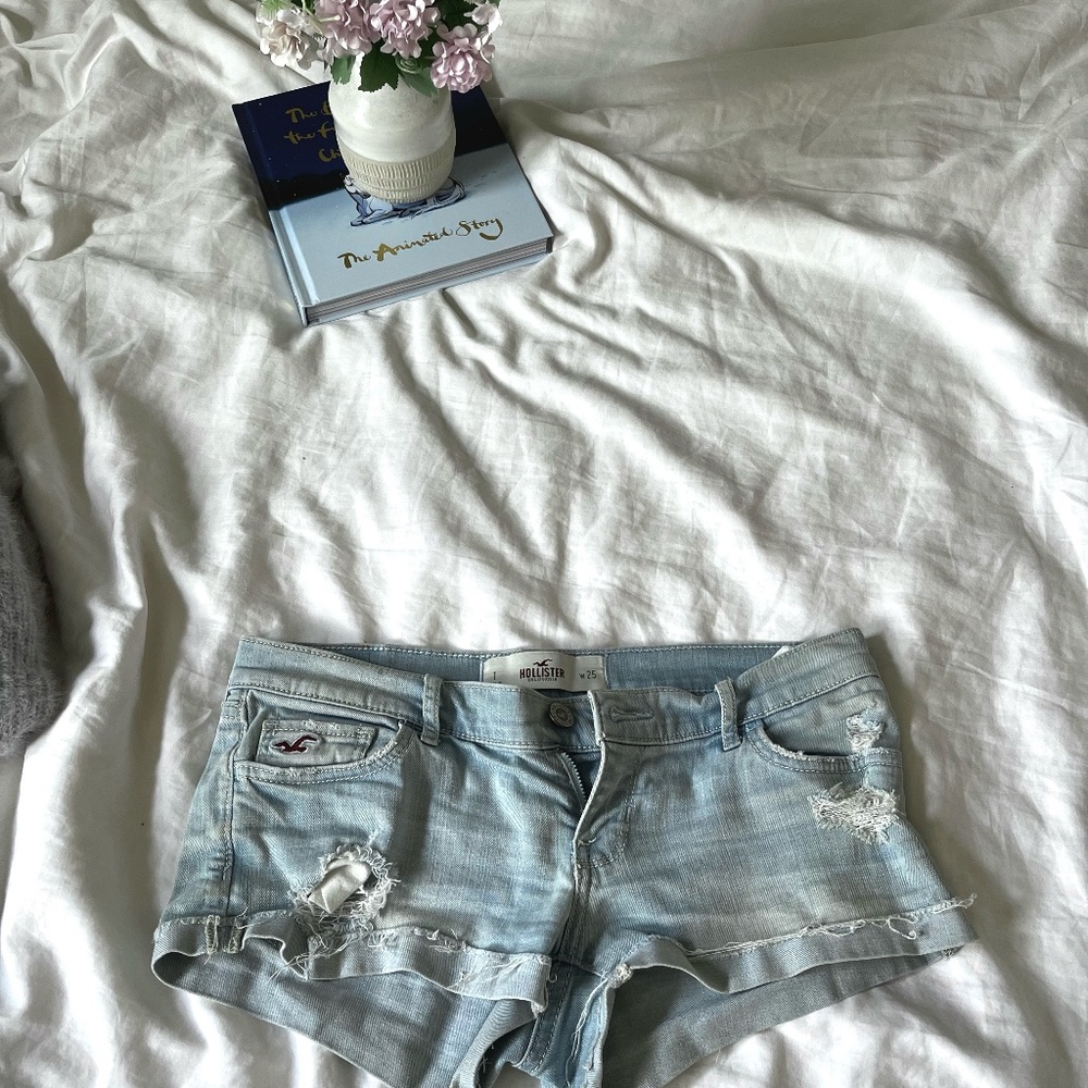Hollister White Washed Light Blue Low Cut Short Denim Jean